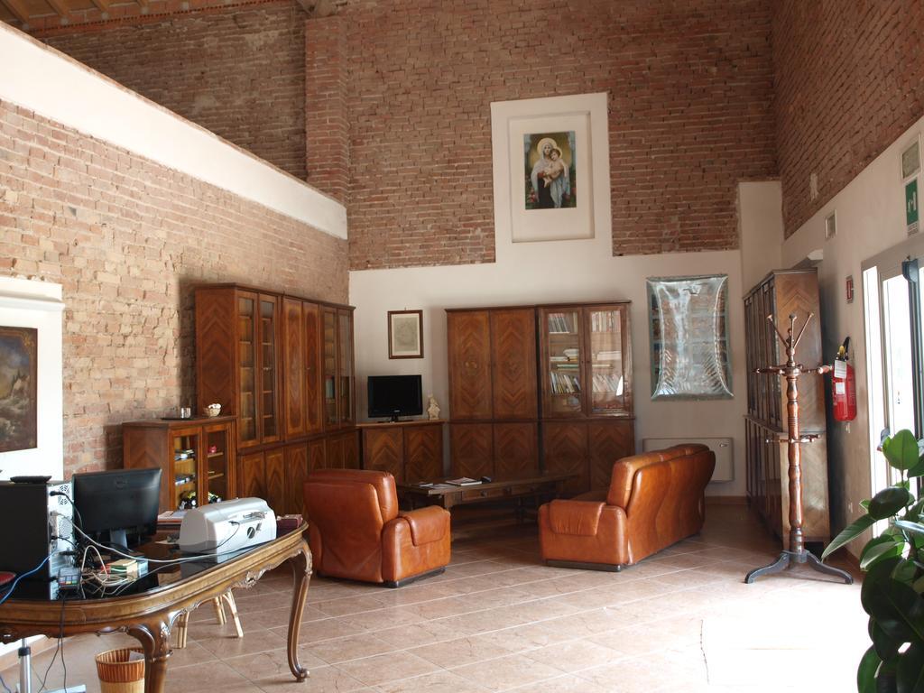 Albergue La Cascina Del Sole Rivarolo del Re ed Uniti Exterior foto