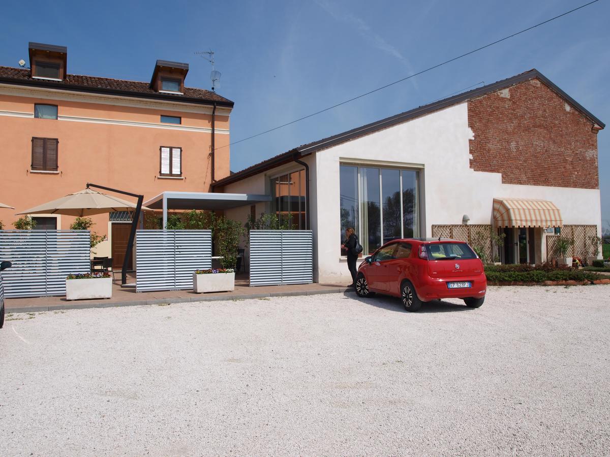 Albergue La Cascina Del Sole Rivarolo del Re ed Uniti Exterior foto